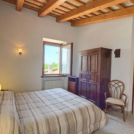 Locanda Il Girasole Country house *